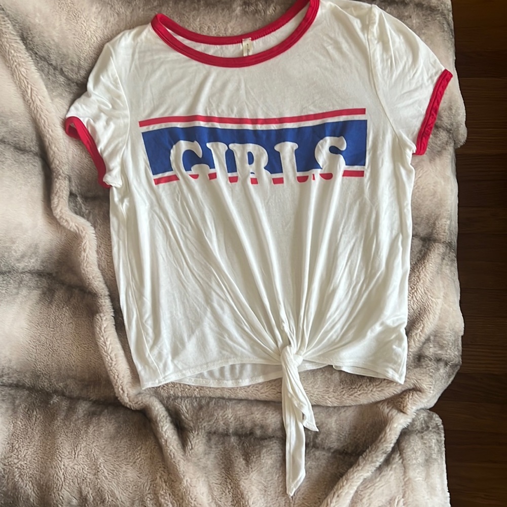 Atticute, “Girls” short sleeve shirt, size Medium